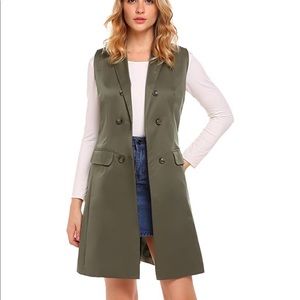 Sleeveless 3-Button Blazer